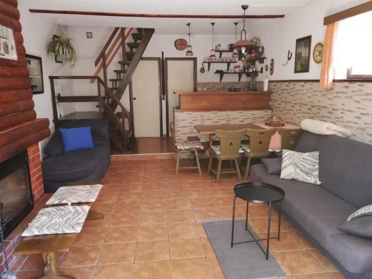 Holiday Home Mreznica غورنيي زفيتْسا المظهر الخارجي الصورة