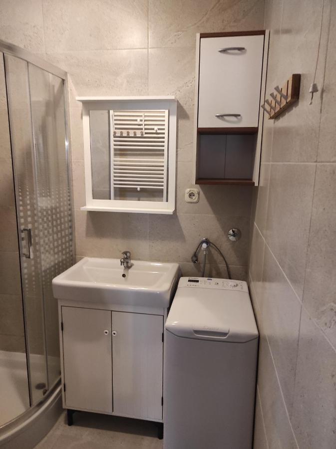Holiday Home Mreznica غورنيي زفيتْسا المظهر الخارجي الصورة